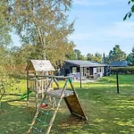 6 Person In Vaeggerlose * Boto By
