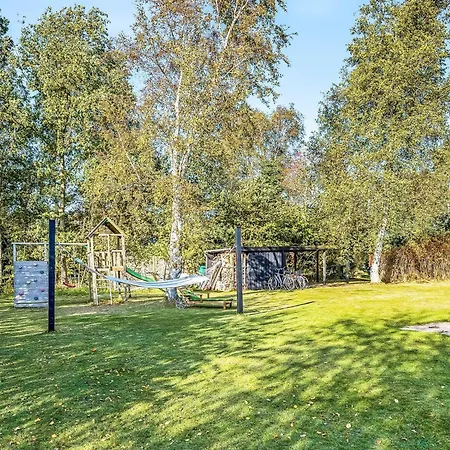 6 Person In Vaeggerlose Feriehus Bøtø By