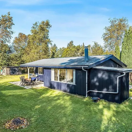6 Person In Vaeggerlose * Bøtø By