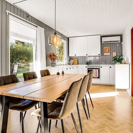 別荘 6 Person In Vaeggerlose Bøtø By