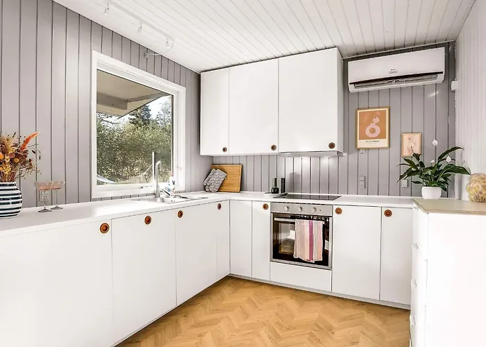 6 Person In Vaeggerlose Bøtø By