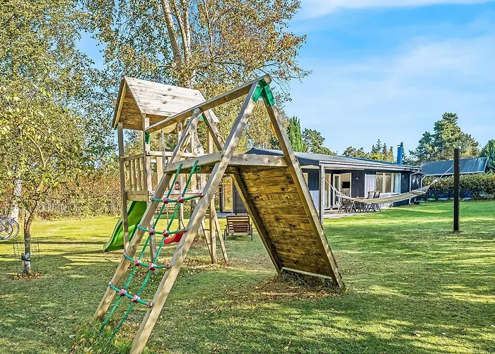 Vakantiehuis 6 Person In Vaeggerlose Bøtø By